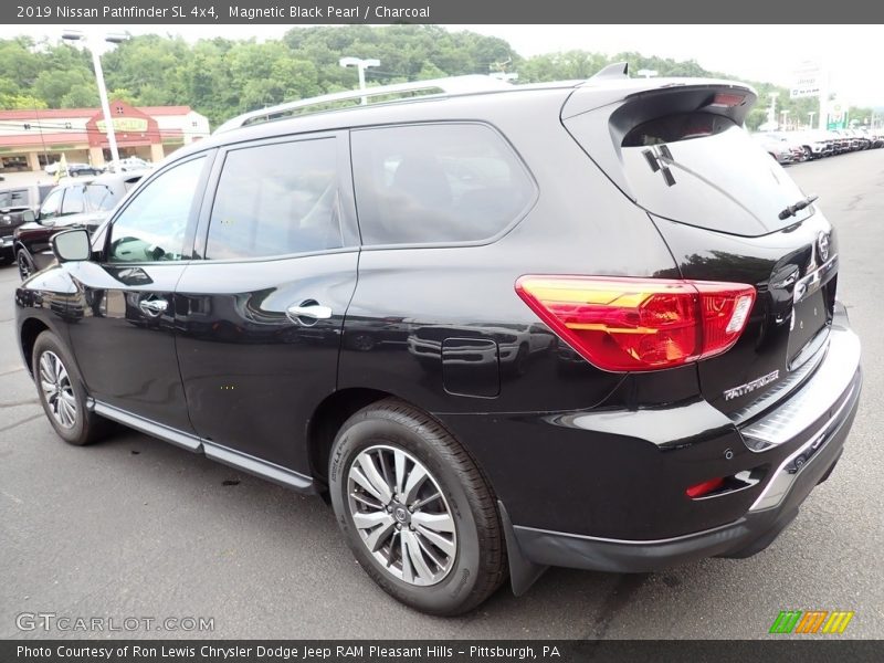 Magnetic Black Pearl / Charcoal 2019 Nissan Pathfinder SL 4x4