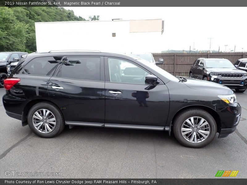  2019 Pathfinder SL 4x4 Magnetic Black Pearl