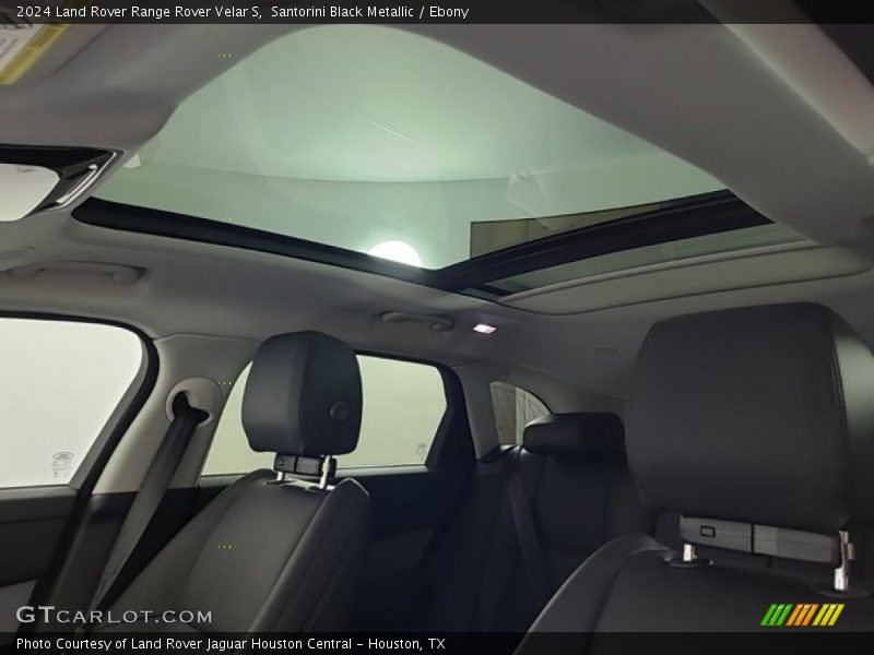 Santorini Black Metallic / Ebony 2024 Land Rover Range Rover Velar S