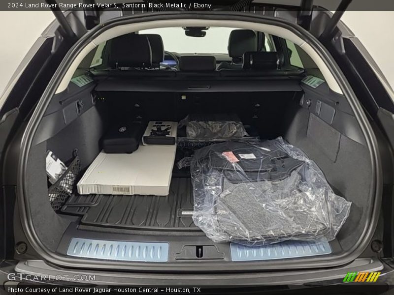 Santorini Black Metallic / Ebony 2024 Land Rover Range Rover Velar S