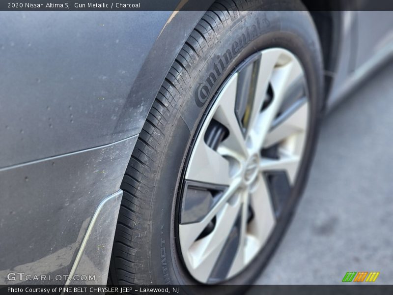 Gun Metallic / Charcoal 2020 Nissan Altima S