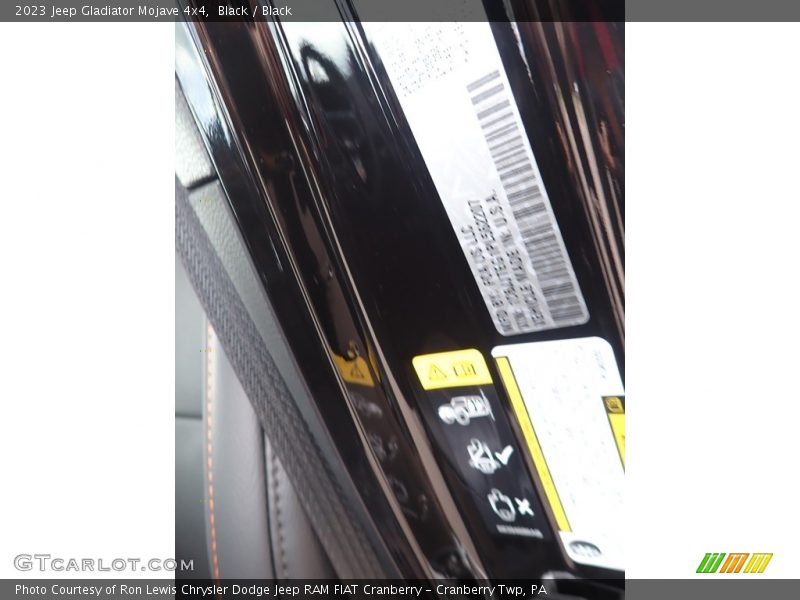 Black / Black 2023 Jeep Gladiator Mojave 4x4