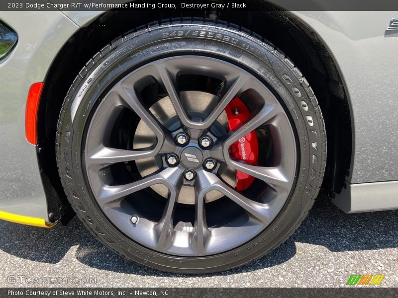 Destroyer Gray / Black 2023 Dodge Charger R/T w/Performance Handling Group