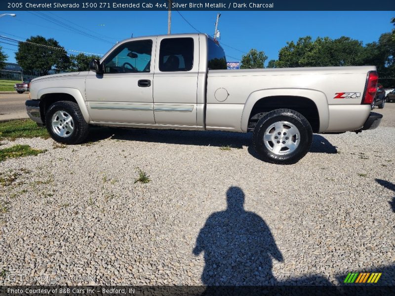Silver Birch Metallic / Dark Charcoal 2005 Chevrolet Silverado 1500 Z71 Extended Cab 4x4