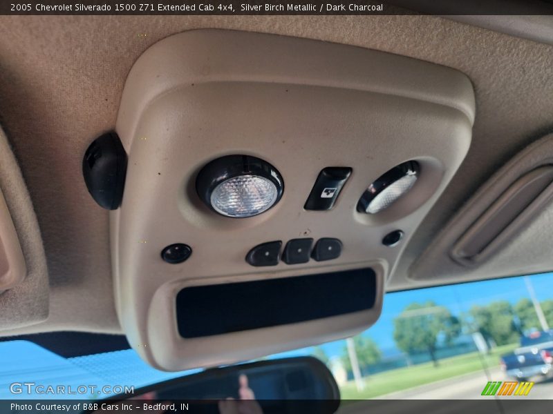 Silver Birch Metallic / Dark Charcoal 2005 Chevrolet Silverado 1500 Z71 Extended Cab 4x4