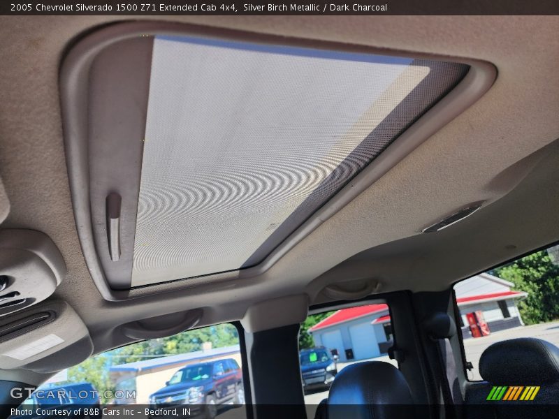 Silver Birch Metallic / Dark Charcoal 2005 Chevrolet Silverado 1500 Z71 Extended Cab 4x4