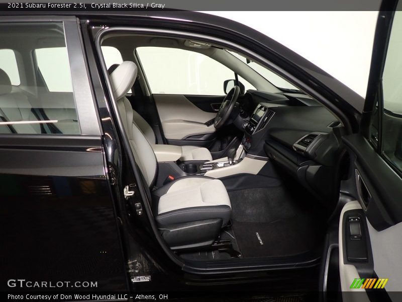 Crystal Black Silica / Gray 2021 Subaru Forester 2.5i