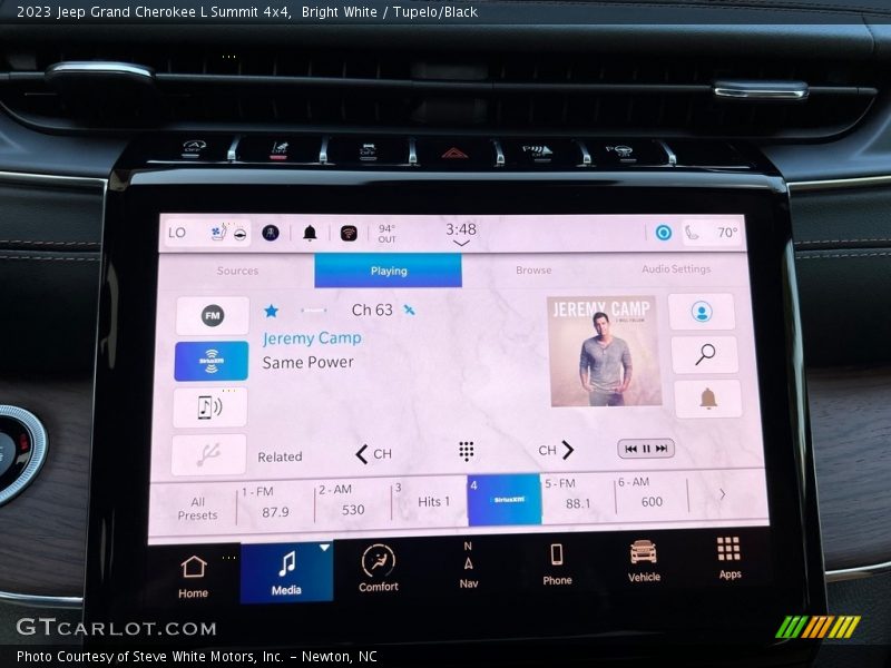 Bright White / Tupelo/Black 2023 Jeep Grand Cherokee L Summit 4x4