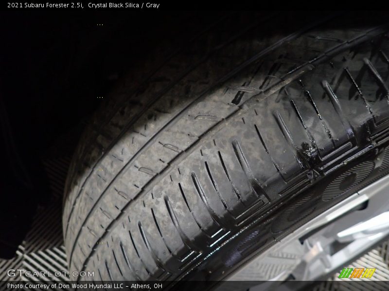 Crystal Black Silica / Gray 2021 Subaru Forester 2.5i