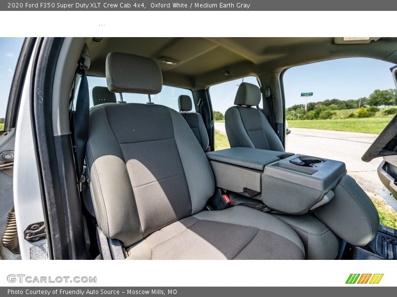 Oxford White / Medium Earth Gray 2020 Ford F350 Super Duty XLT Crew Cab 4x4