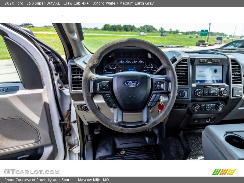 Oxford White / Medium Earth Gray 2020 Ford F350 Super Duty XLT Crew Cab 4x4