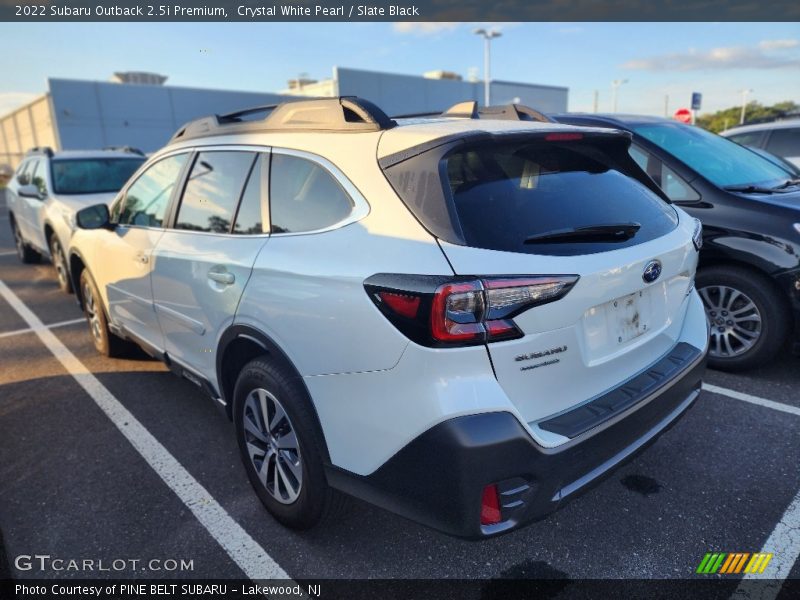 Crystal White Pearl / Slate Black 2022 Subaru Outback 2.5i Premium