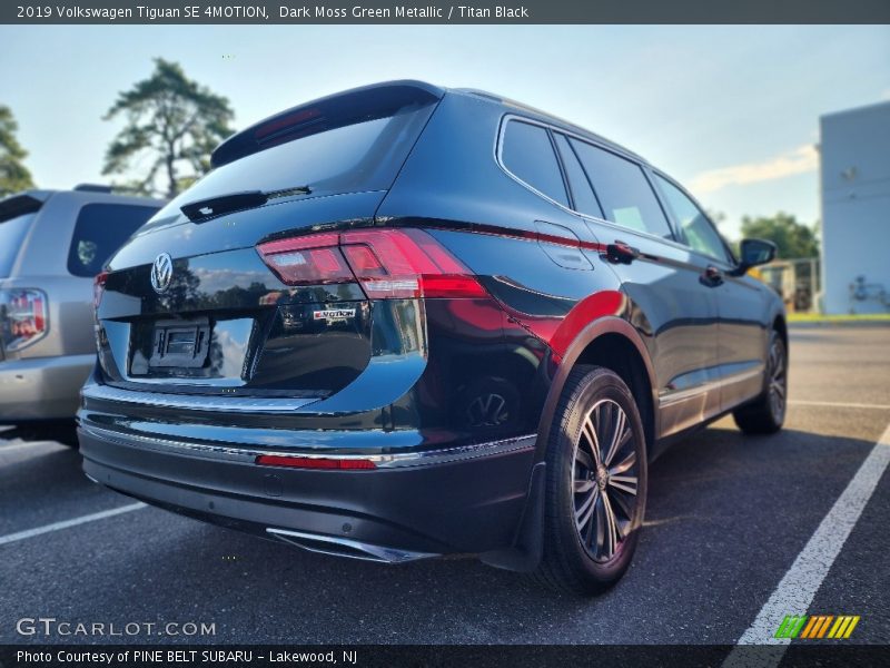 Dark Moss Green Metallic / Titan Black 2019 Volkswagen Tiguan SE 4MOTION