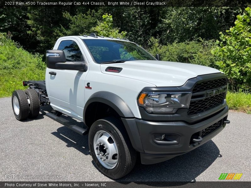 Front 3/4 View of 2023 4500 Tradesman Regular Cab 4x4 Chassis