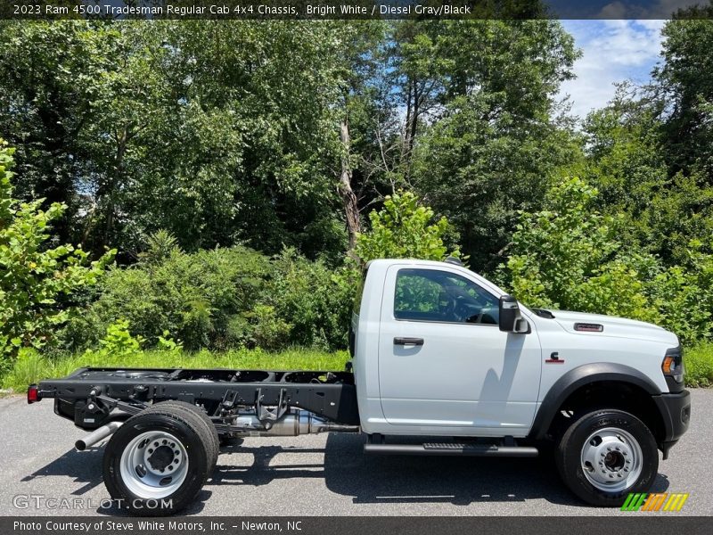  2023 4500 Tradesman Regular Cab 4x4 Chassis Bright White