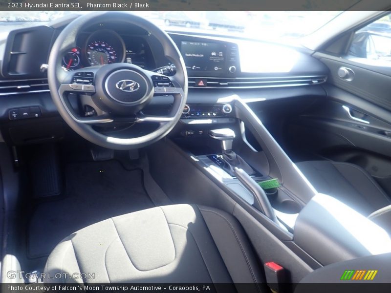Phantom Black / Black 2023 Hyundai Elantra SEL
