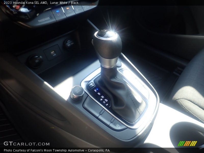 Lunar White / Black 2023 Hyundai Kona SEL AWD