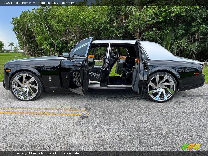  2004 Phantom  Black