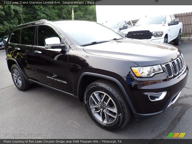 Front 3/4 View of 2020 Grand Cherokee Limited 4x4