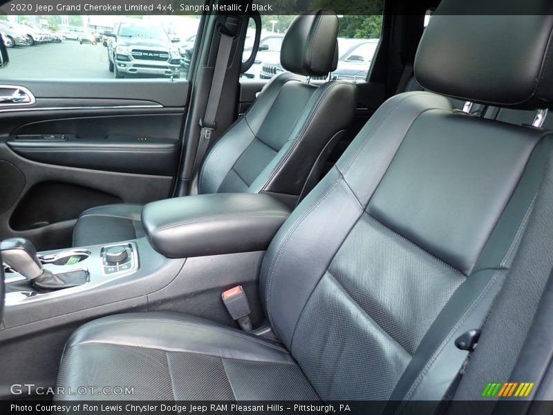 Front Seat of 2020 Grand Cherokee Limited 4x4