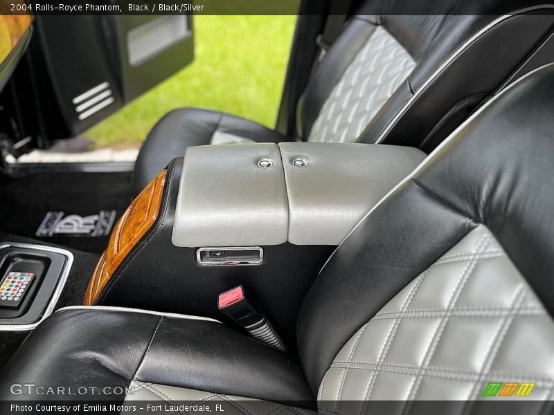 Black / Black/Silver 2004 Rolls-Royce Phantom