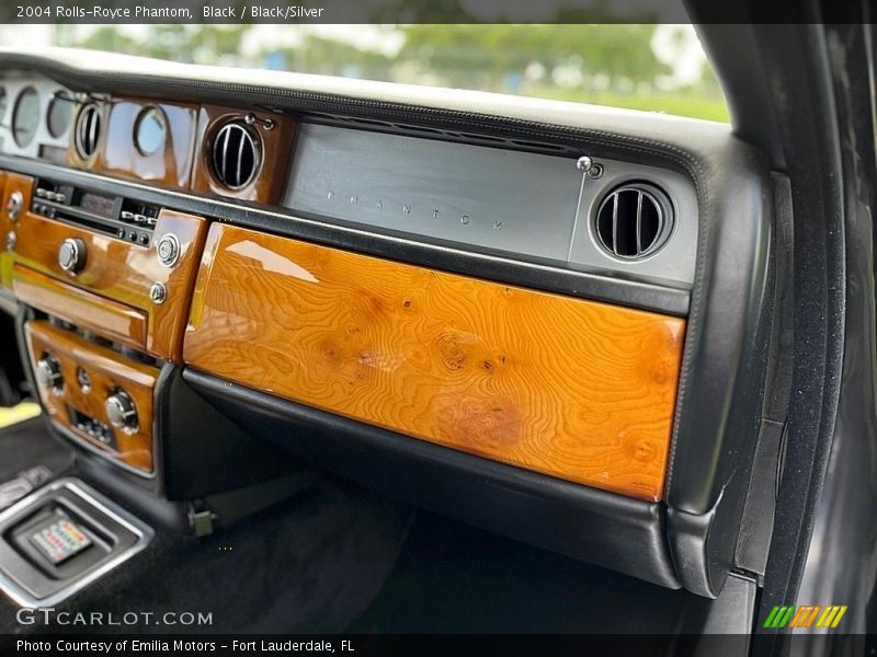 Black / Black/Silver 2004 Rolls-Royce Phantom