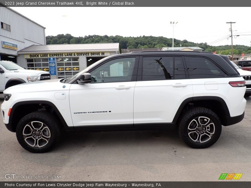Bright White / Global Black 2023 Jeep Grand Cherokee Trailhawk 4XE