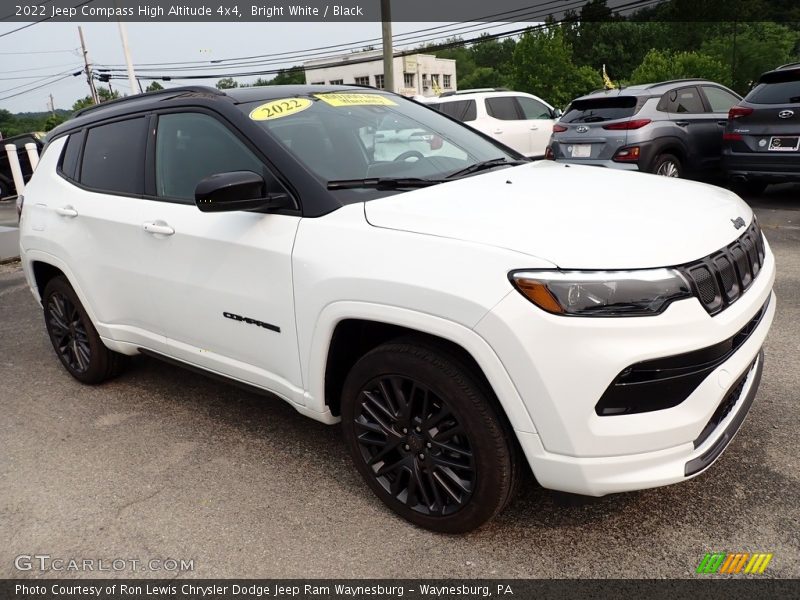 Bright White / Black 2022 Jeep Compass High Altitude 4x4