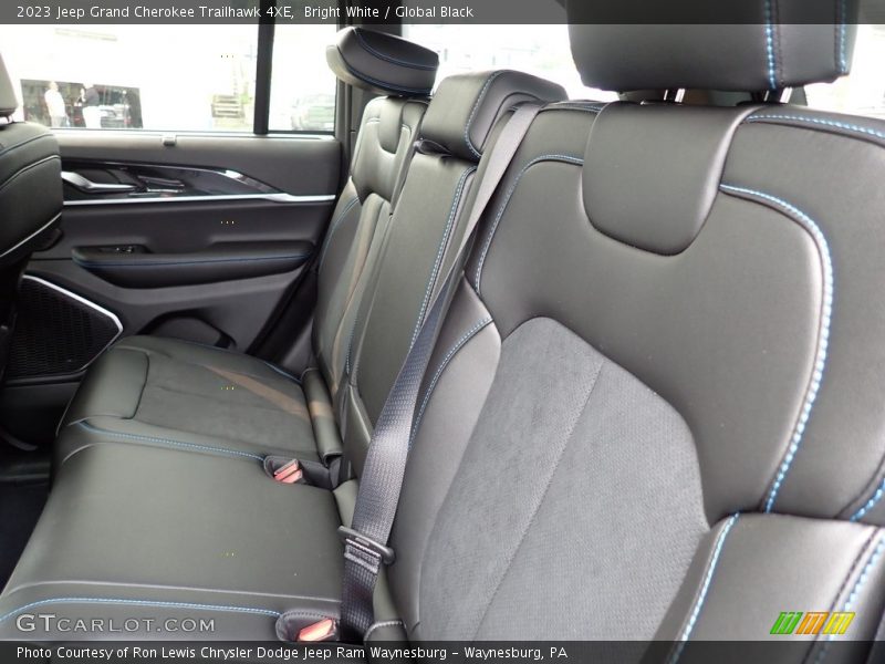 Bright White / Global Black 2023 Jeep Grand Cherokee Trailhawk 4XE
