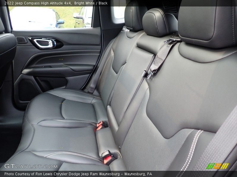 Bright White / Black 2022 Jeep Compass High Altitude 4x4