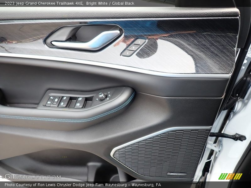 Bright White / Global Black 2023 Jeep Grand Cherokee Trailhawk 4XE