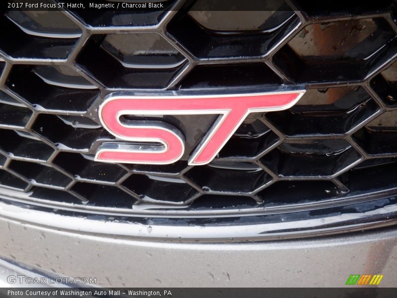  2017 Focus ST Hatch Logo