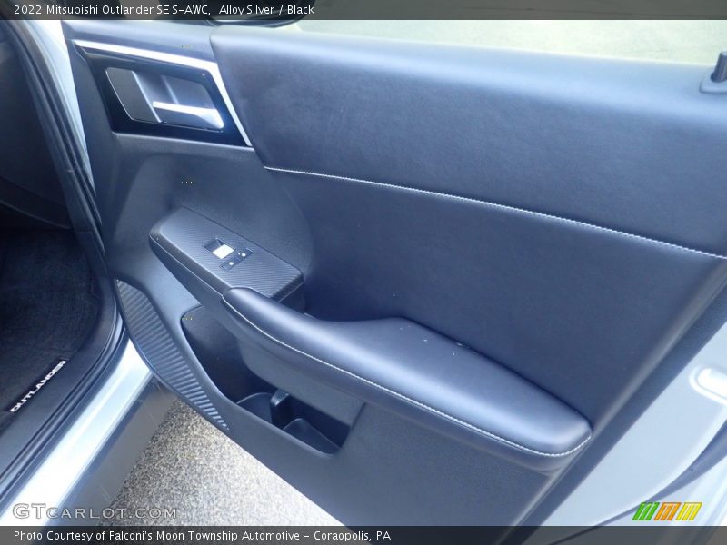Alloy Silver / Black 2022 Mitsubishi Outlander SE S-AWC