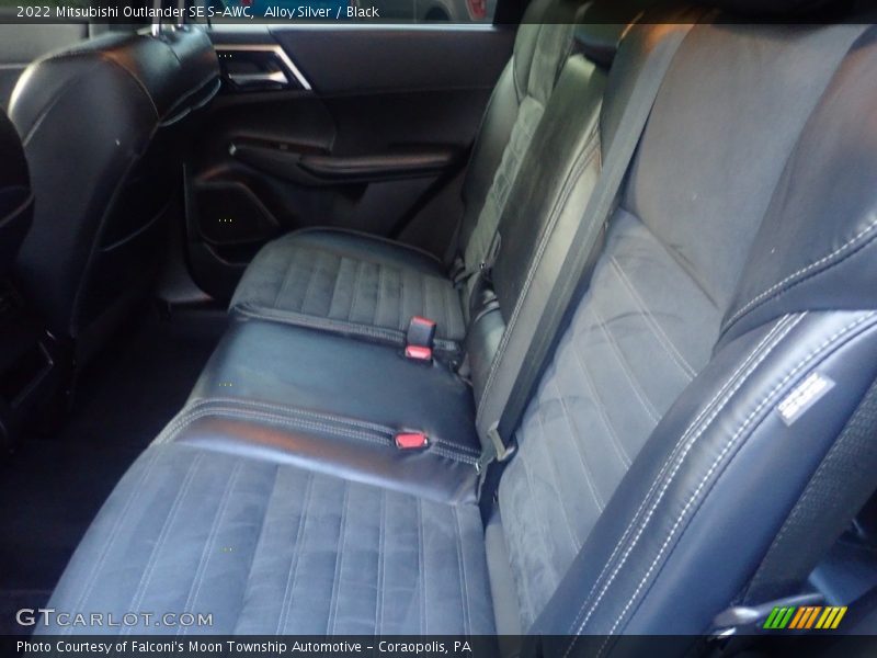 Alloy Silver / Black 2022 Mitsubishi Outlander SE S-AWC