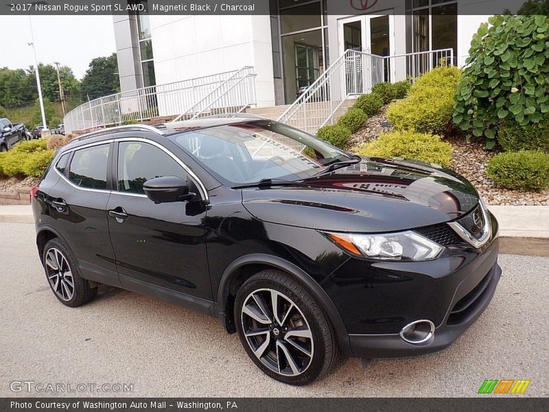 Magnetic Black / Charcoal 2017 Nissan Rogue Sport SL AWD