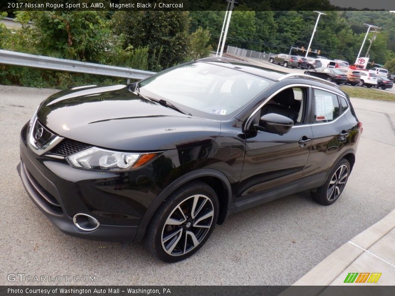 Magnetic Black / Charcoal 2017 Nissan Rogue Sport SL AWD