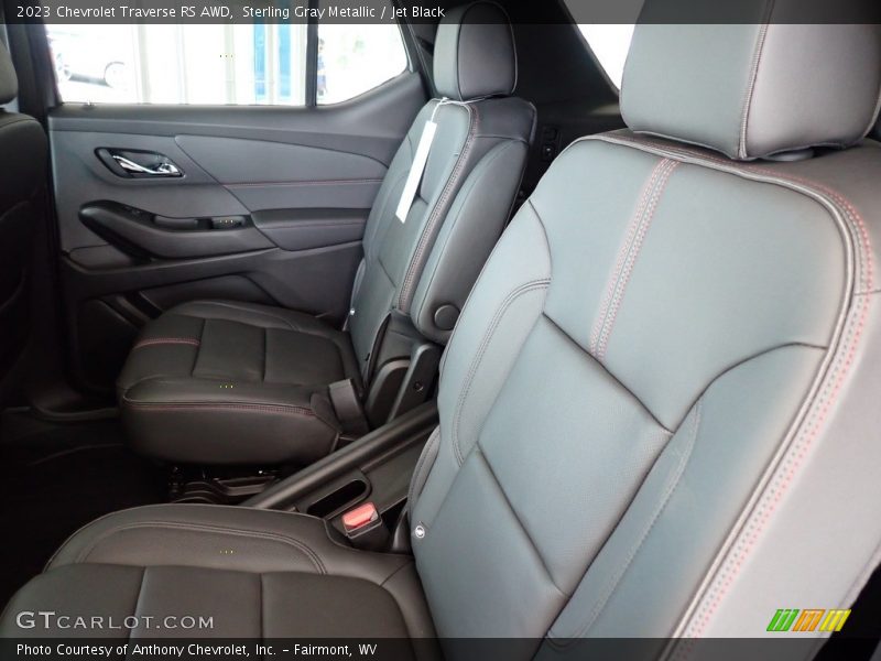 Sterling Gray Metallic / Jet Black 2023 Chevrolet Traverse RS AWD