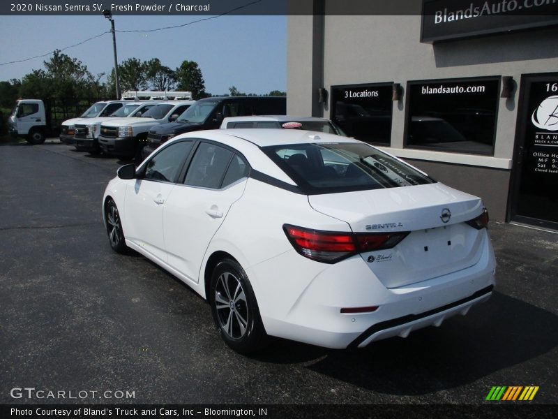 Fresh Powder / Charcoal 2020 Nissan Sentra SV