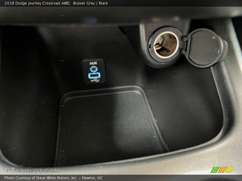 Bruiser Grey / Black 2018 Dodge Journey Crossroad AWD