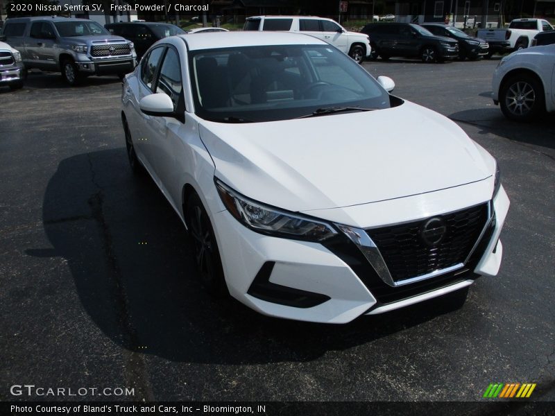 Fresh Powder / Charcoal 2020 Nissan Sentra SV