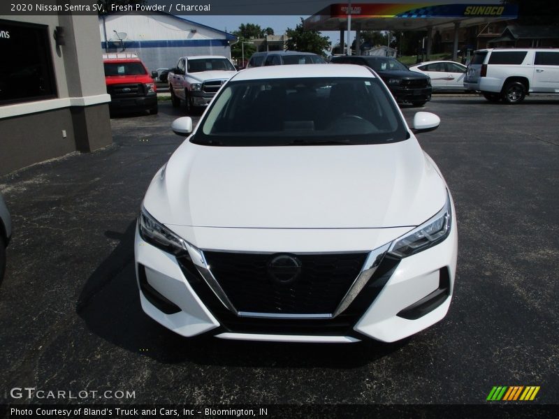 Fresh Powder / Charcoal 2020 Nissan Sentra SV
