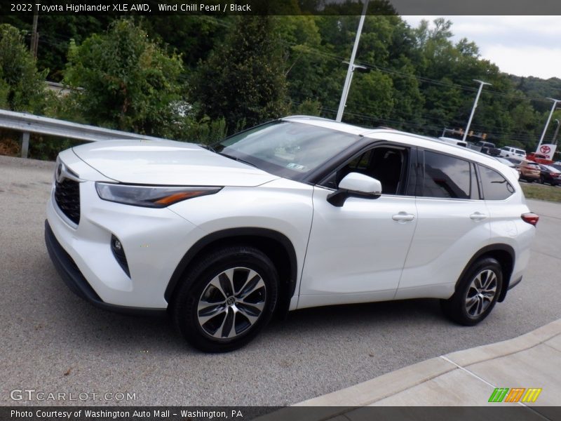  2022 Highlander XLE AWD Wind Chill Pearl