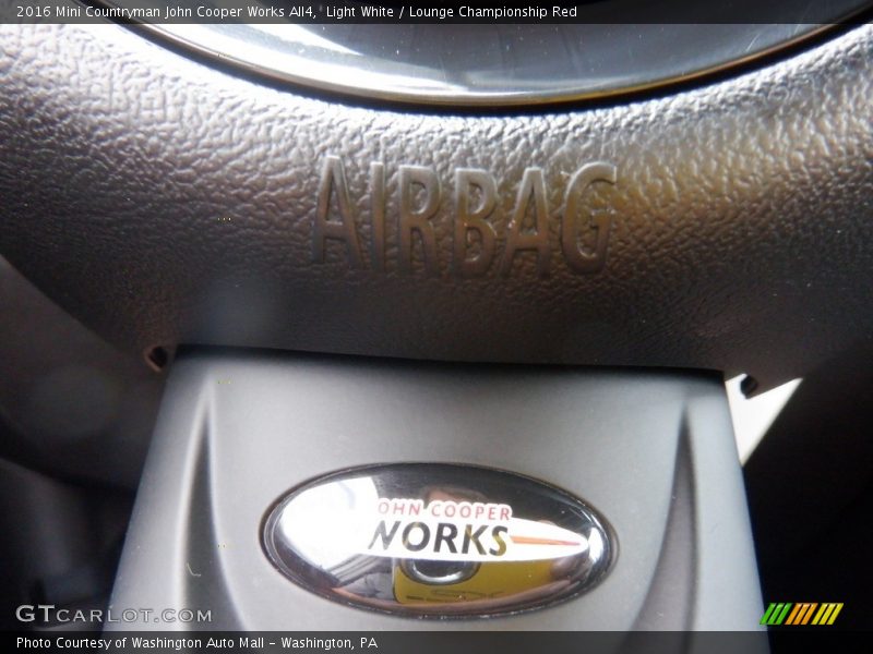 Light White / Lounge Championship Red 2016 Mini Countryman John Cooper Works All4