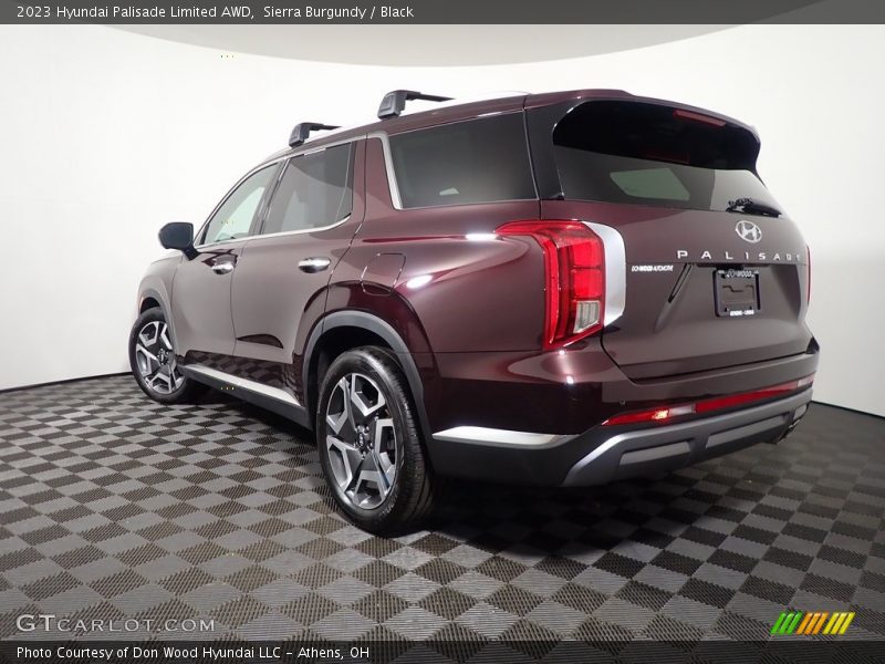 Sierra Burgundy / Black 2023 Hyundai Palisade Limited AWD