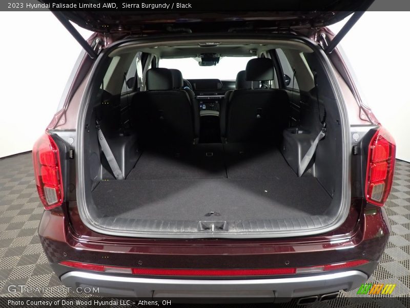 Sierra Burgundy / Black 2023 Hyundai Palisade Limited AWD