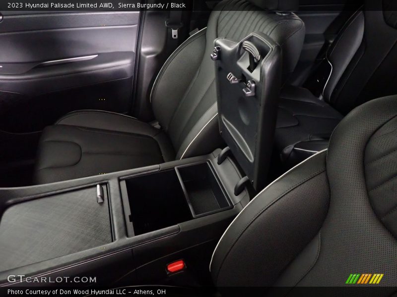 Sierra Burgundy / Black 2023 Hyundai Palisade Limited AWD