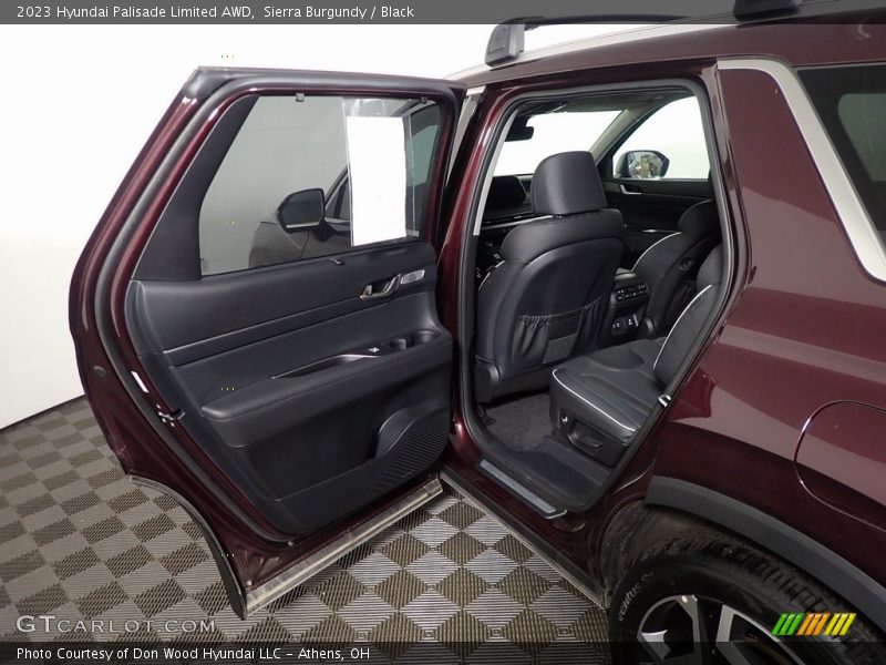 Sierra Burgundy / Black 2023 Hyundai Palisade Limited AWD