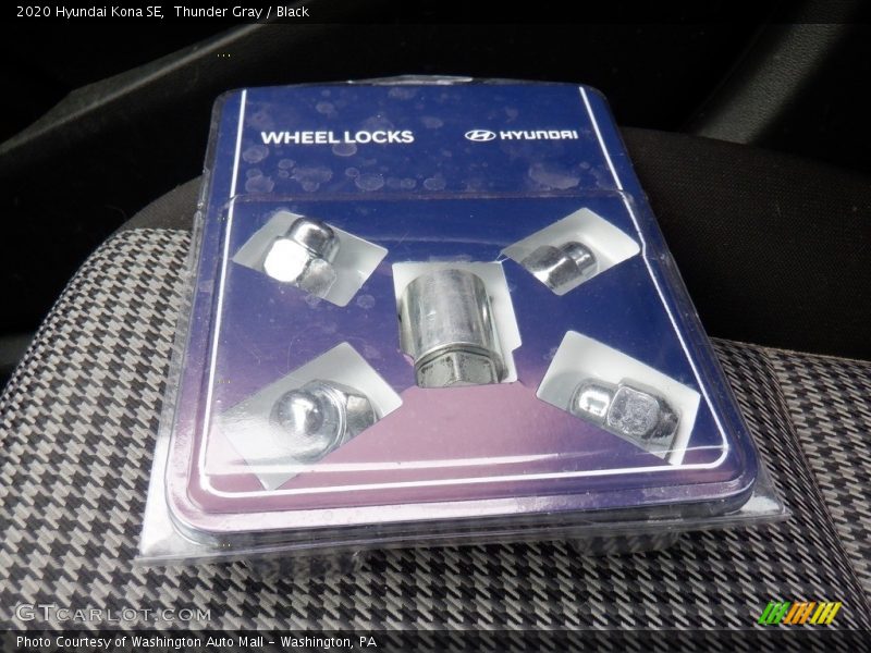 Thunder Gray / Black 2020 Hyundai Kona SE