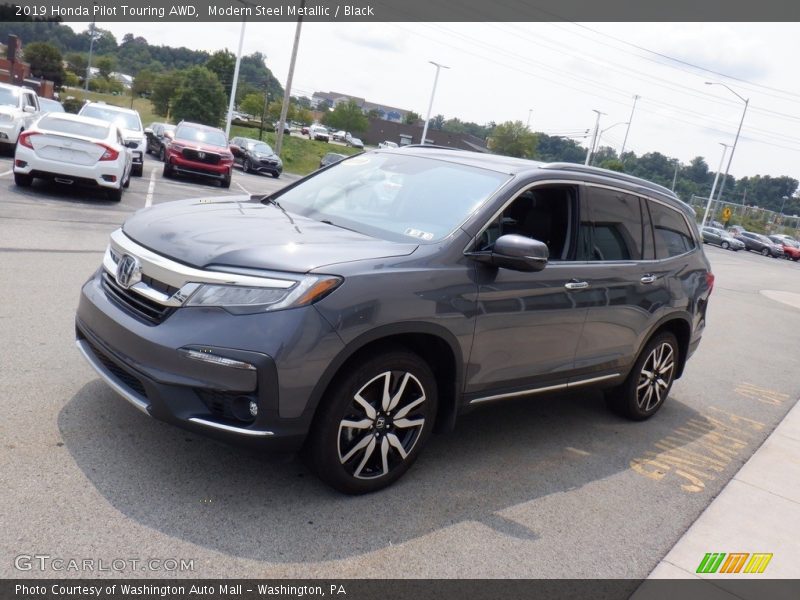 Modern Steel Metallic / Black 2019 Honda Pilot Touring AWD