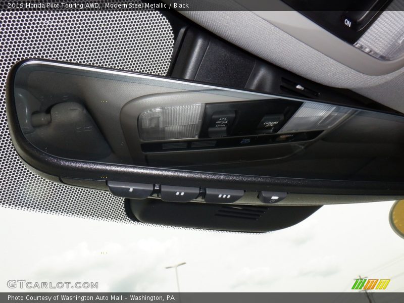 Modern Steel Metallic / Black 2019 Honda Pilot Touring AWD